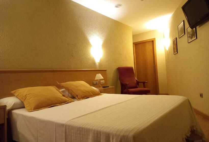 Номер Стандарт, Hostal Cabrerès