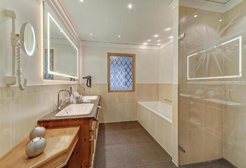 Люкс, Wellness  & Sporthotel Jagdhof