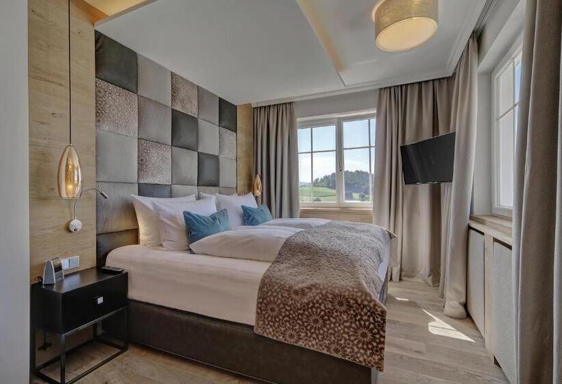 Family Suite, Wellness  & Sporthotel Jagdhof