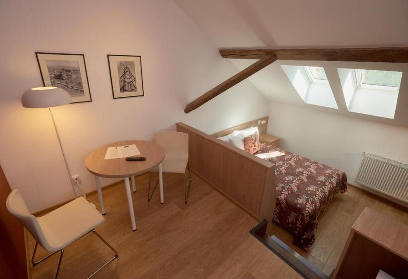 اتاق لوکس, Guest House 1568