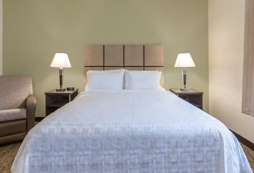 Студия Стандарт, Candlewood Suites   Davenport, An Ihg