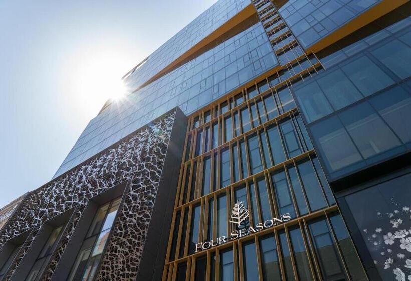 2 Yatak Odalı Presidential Süit, Four Seasons Hotel Montreal