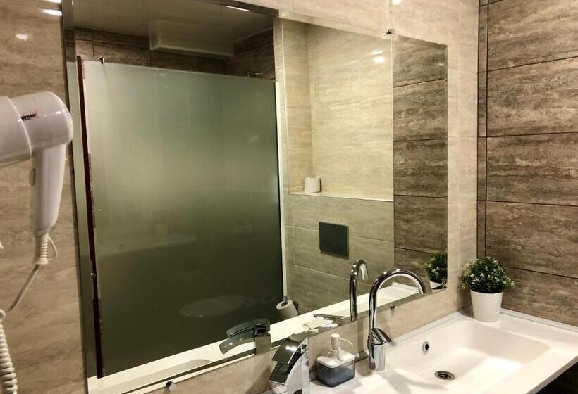 اتاق استاندارد با بالکن, Family Hotel Ring & Thermal