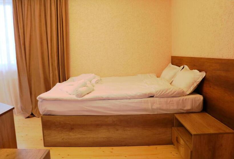 バルコニー付きデラックスルーム, Ketino S Home