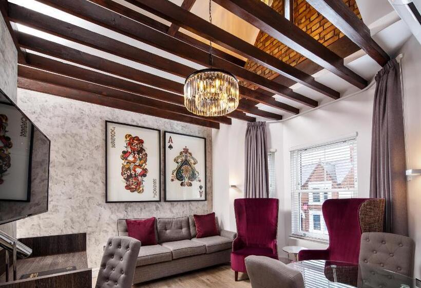 آپارتمان 1 خوابه, Signature Suites