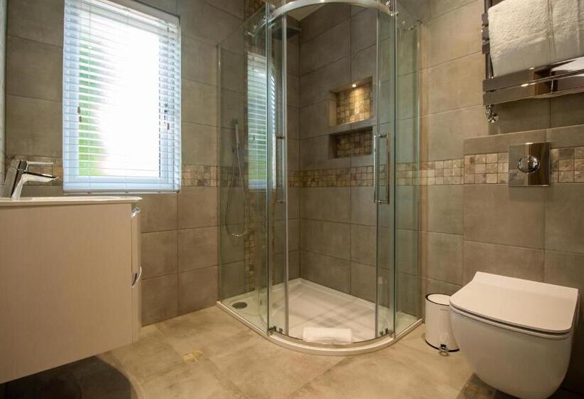 آپارتمان 1 خوابه, Signature Suites