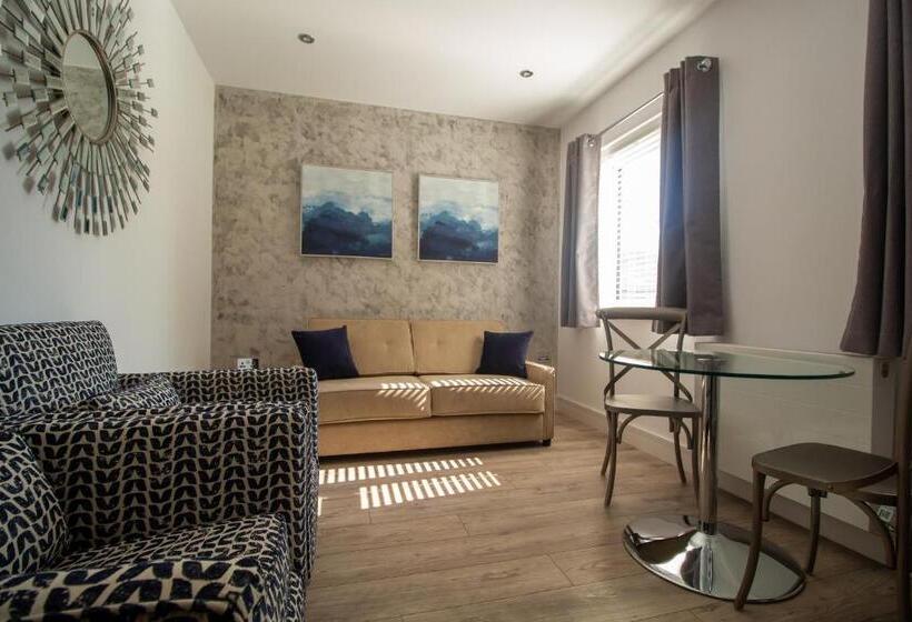 آپارتمان 1 خوابه, Signature Suites