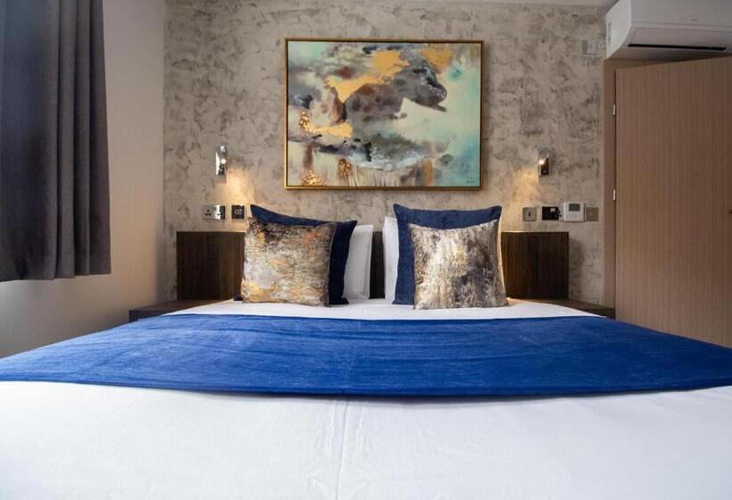 اتاق استاندارد, Signature Suites