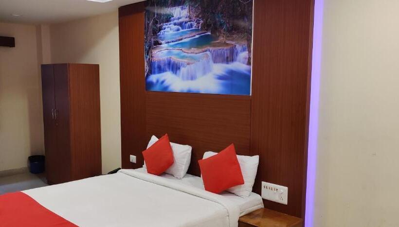 デラックスルーム, Kumaran Millenium Residency