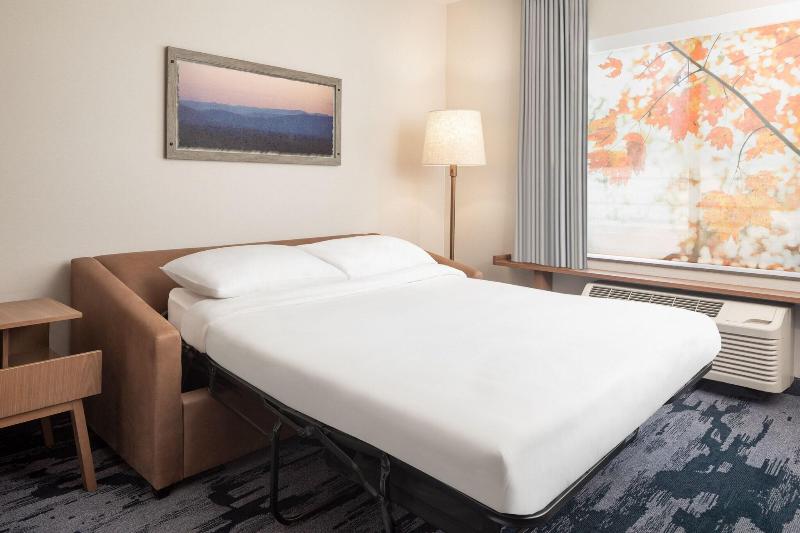 Люкс Кровать Кинг, Fairfield Inn & Suites By Marriott Fresno North/shaw Avenue