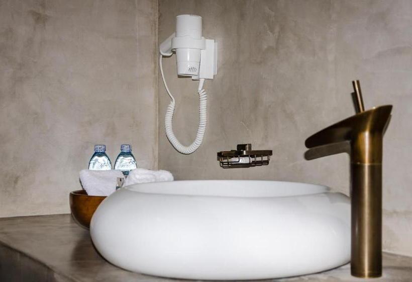 اتاق لوکس, Emburara Farm Lodge