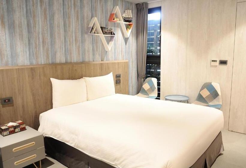 اتاق لوکس, K