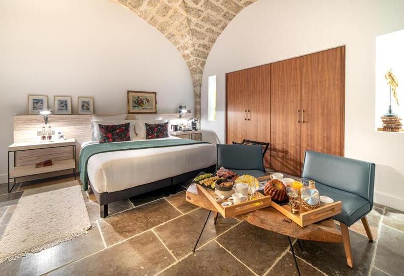 اتاق لوکس, Les Chambres Du Prieuré
