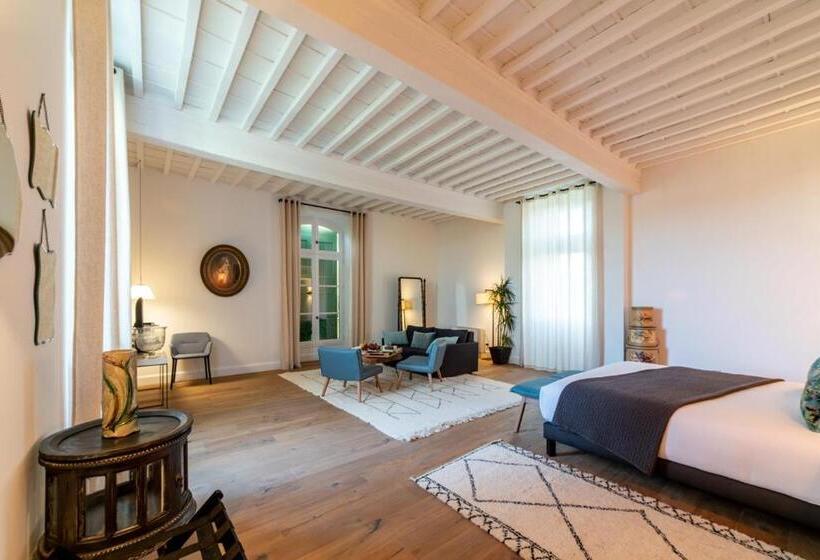 سوئیت با تخت بزرگ, Les Chambres Du Prieuré