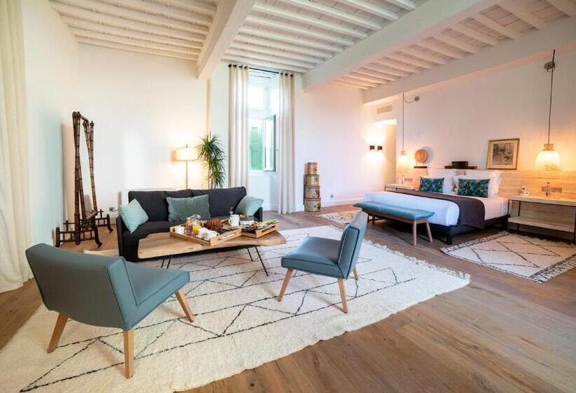 سوئیت با تخت بزرگ, Les Chambres Du Prieuré