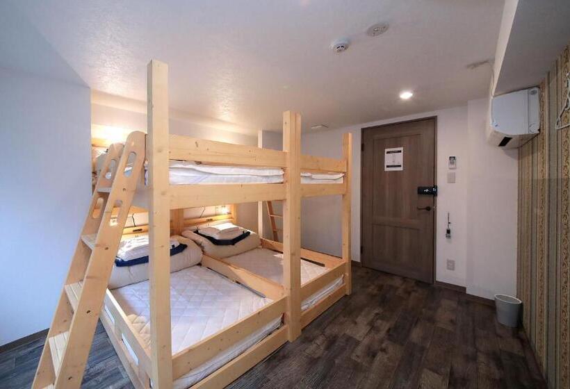 Номер Стандарт Четырехместный Совместный Санузел, Trip & Sleep Hostel