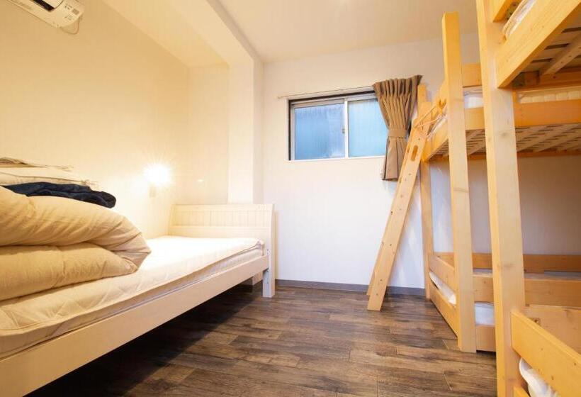 Семейный Номер Совместный Санузел, Trip & Sleep Hostel