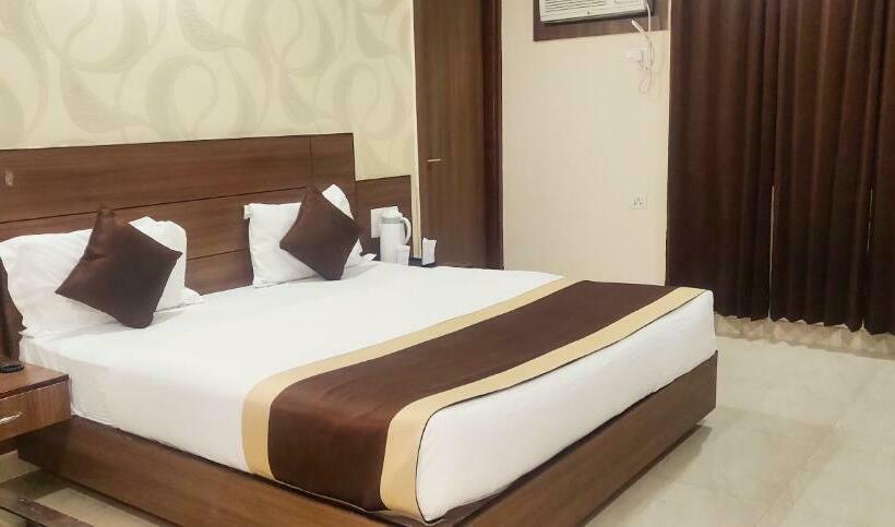 Номер Deluxe, The Vaishno Devi Hills