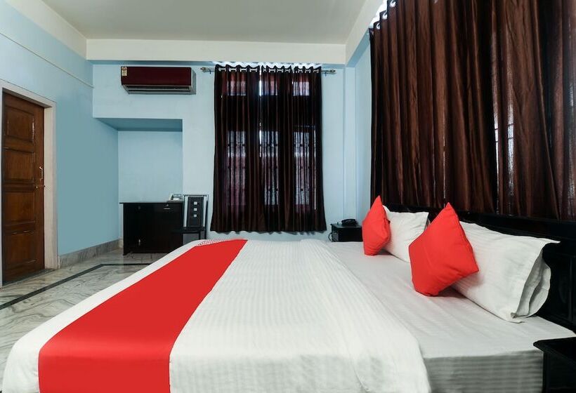 Quarto Deluxe, Oyo 17077 Elegant Guest House