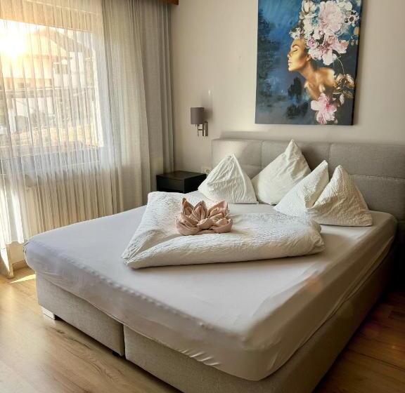 标准间带山景, Residence Mavie