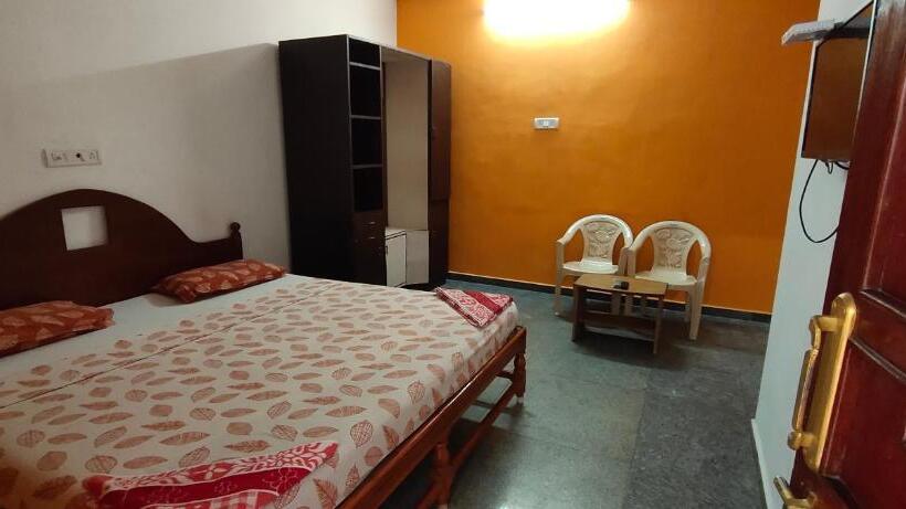 经济房, Nakshatraa Guest House