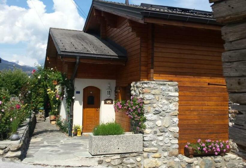 Номер Стандарт Вид на Горы, La Grange à Caroline