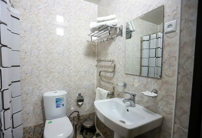 اتاق استاندارد, Tourist Inn
