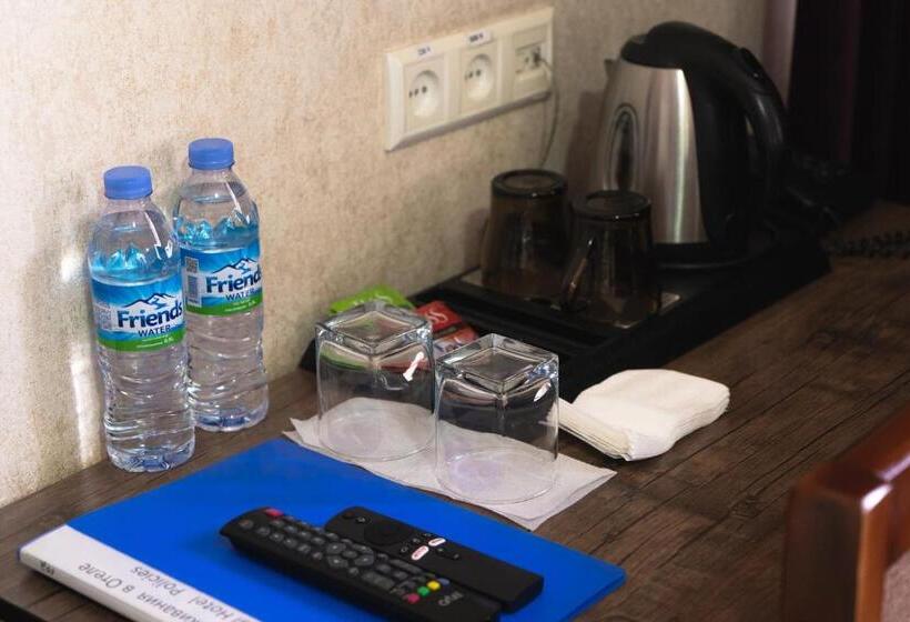 اتاق استاندارد با تخت بزرگ, Tourist Inn
