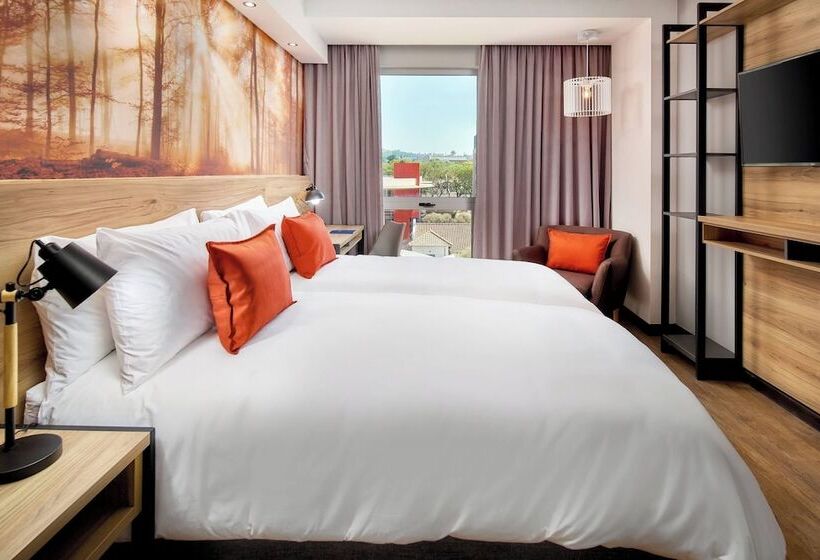 Номер Стандарт Вид на Город, Protea Hotel By Marriott Pretoria Loftus Park