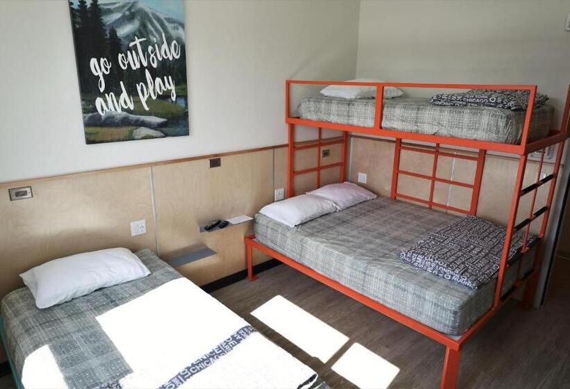 スタンダードトリプルルーム, Canmore Downtown Hostel