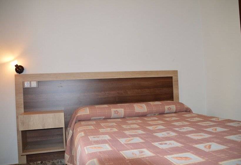 Номер Стандарт, Labella Hostal Restaurante
