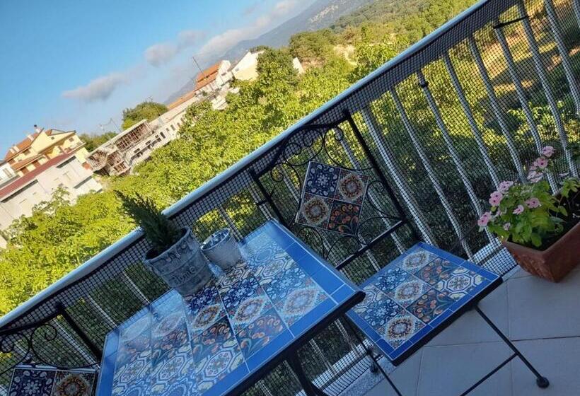 Quarto Familiar, Locanda 130