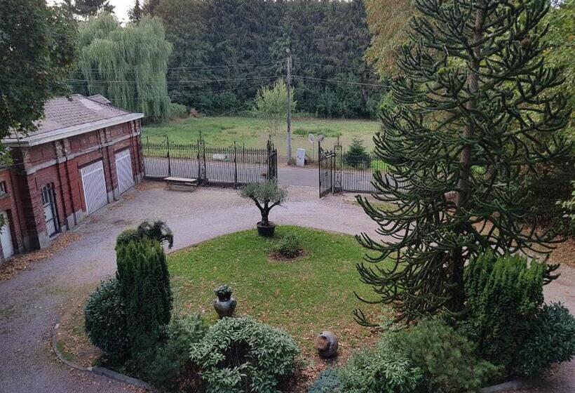 Quarto Superior Cama King, Château Lambert Moulinsart Hotel, Shuttle Airport, Long Term Parking, Snooker, Large Terrasse, Dinne