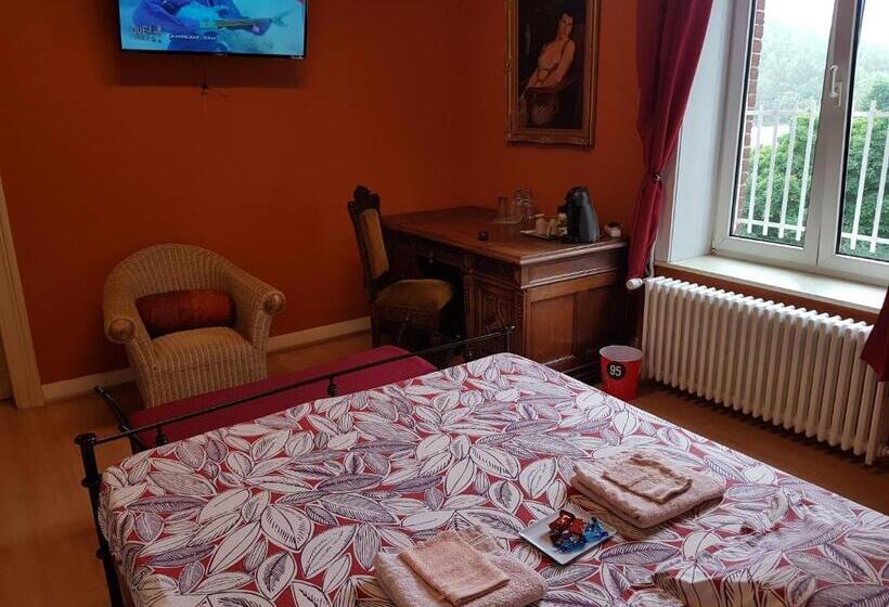 اتاق استاندارد با تخت بزرگ, Château Lambert Moulinsart Hotel, Shuttle Airport, Long Term Parking, Snooker, Large Terrasse, Dinne