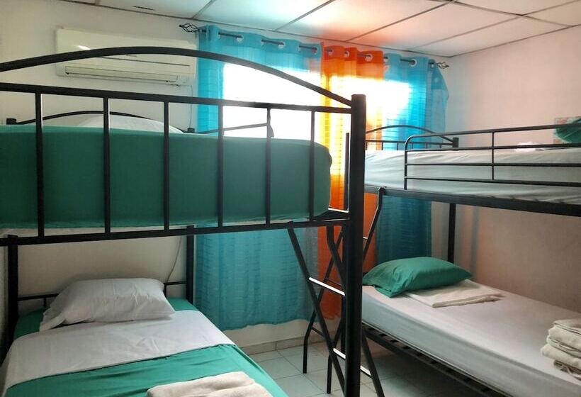 Семейный Номер, Los Panas Hostel