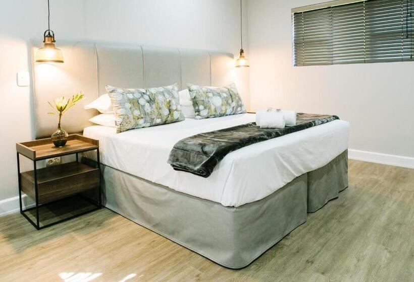 패밀리 룸, 30 On Whites Guesthouse