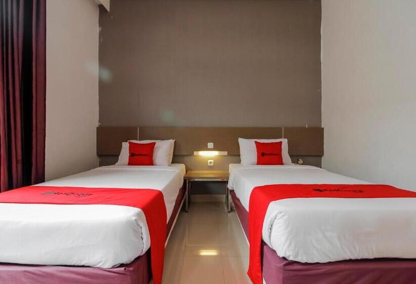 Номер Стандарт, Reddoorz Near Goa Sunyaragi