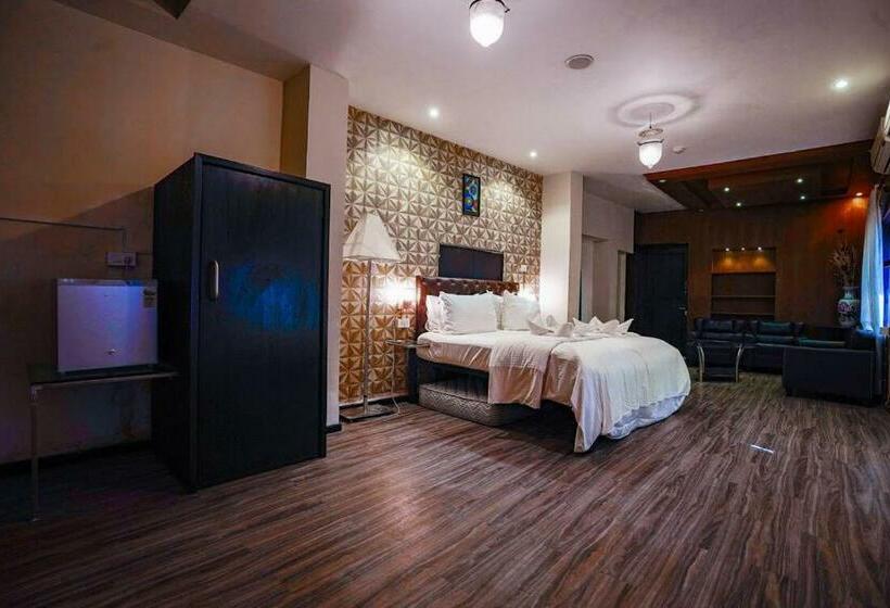 سوییت, Creek Hotel   Panaji