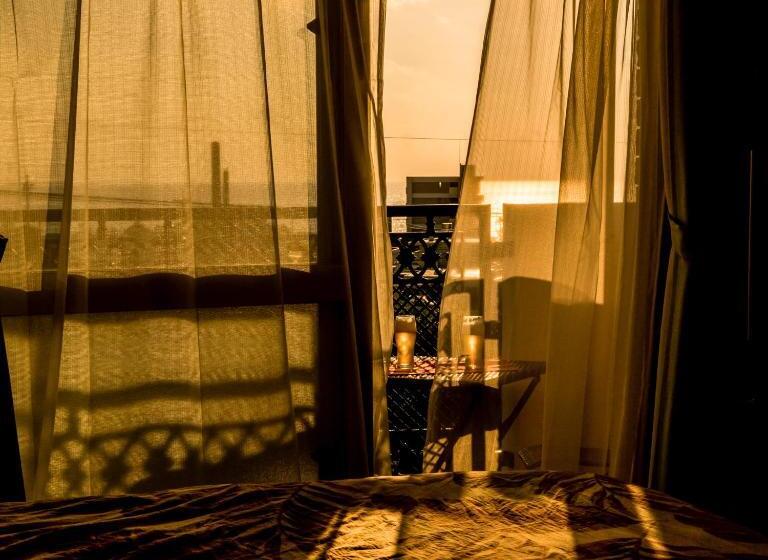 Triple Room Sea View, Sunset Zanpa