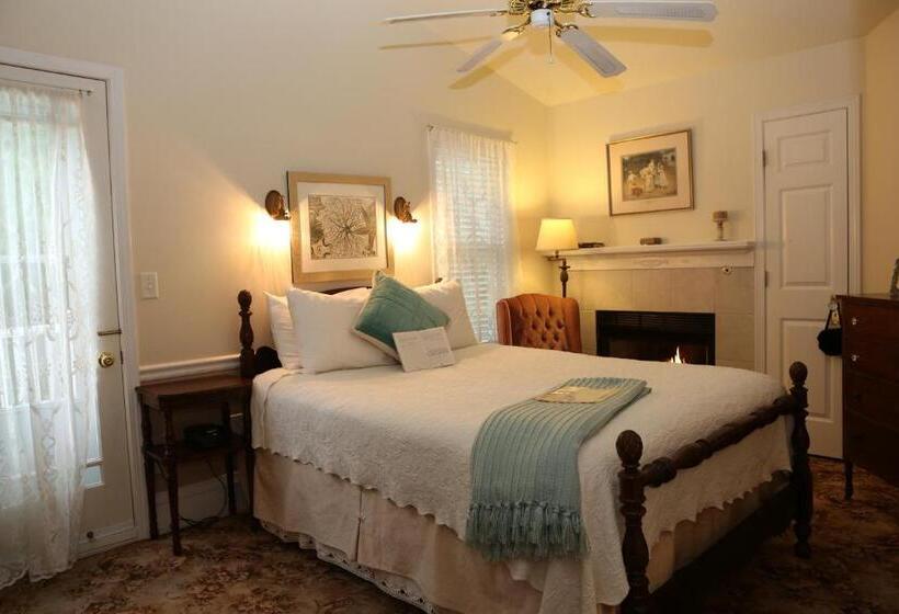 Номер Стандарт, Martha's Vineyard B & B