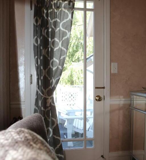 Номер Стандарт, Martha's Vineyard B & B