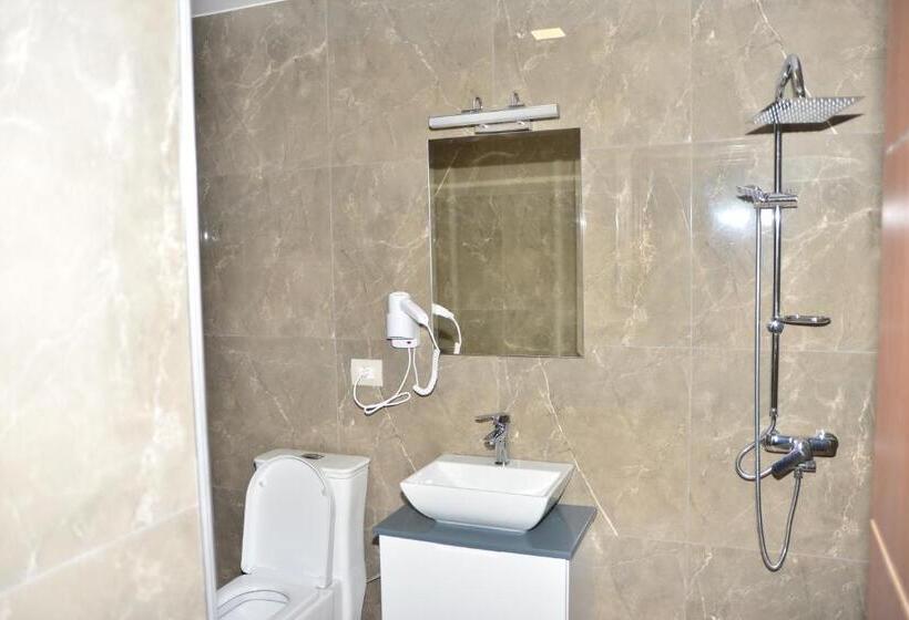 اتاق لوکس خانوادگی, Vila Culli