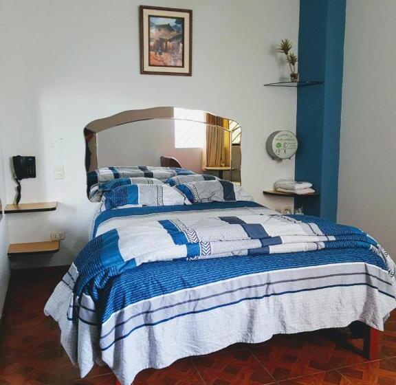 اتاق سوپریور, Hospedaje Las Tres Regiones