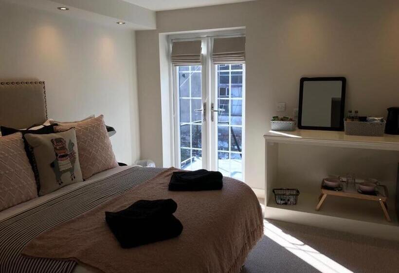 Quarto Deluxe, Number 26
