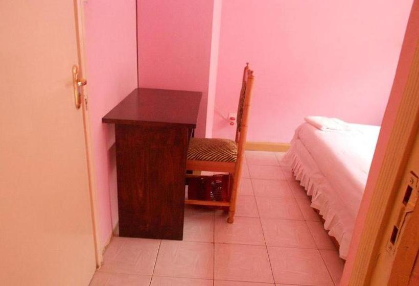 2 Bedroom Apartment, Salient Guest House