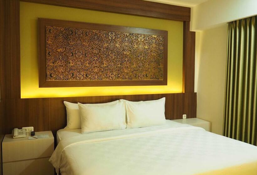 Номер Deluxe, Luminor Hotel Banyuwangi By Wh