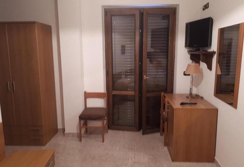 Номер Стандарт с Балконом, Edelweiss