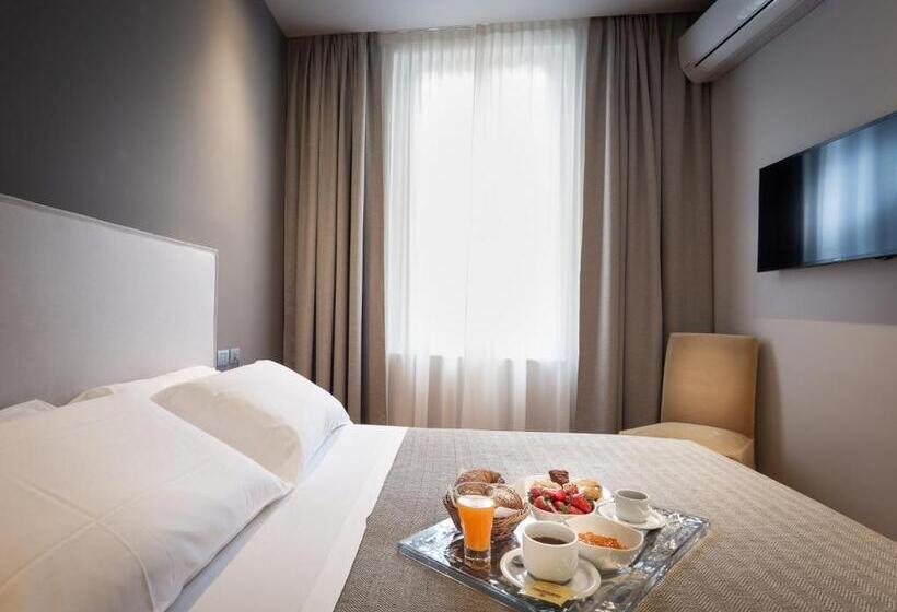 سوییت جونیور, Hnn Luxury Suites