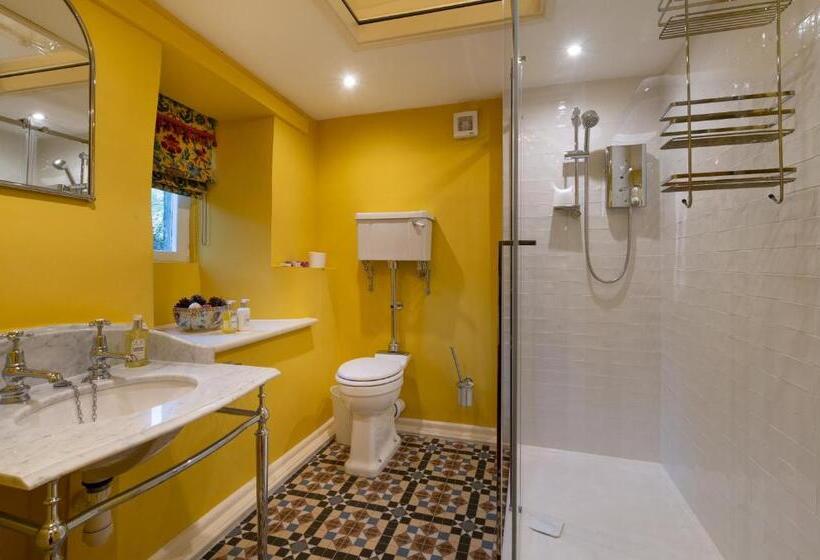 Номер Deluxe Кровать Кинг, Hurstwood Hall