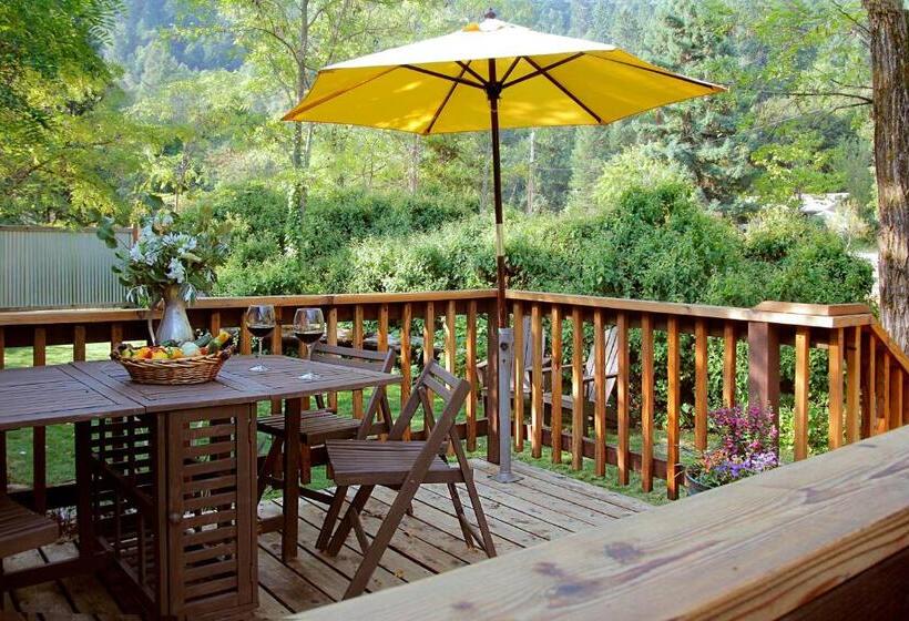 Люкс Повышенной Комфортности, Coho Cottages